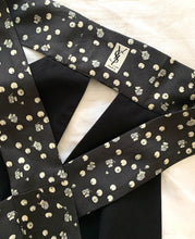 Haut customisé avec une cravate Yves saint Laurent
